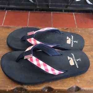 GUC Vineyard Vines flip flops
